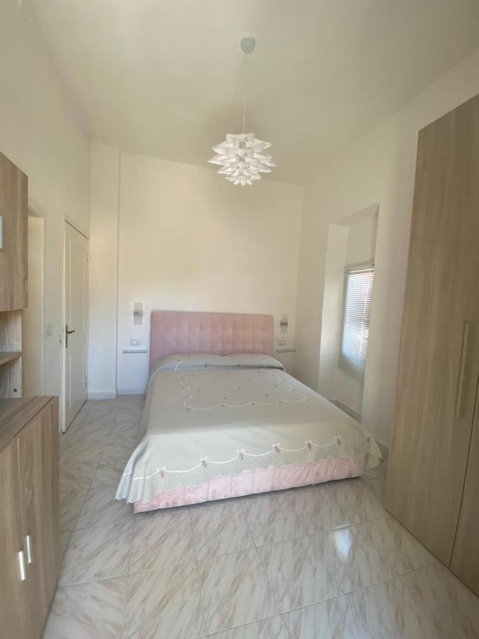 Appartamento Bilocale 4 Posti Bosa Bagian luar foto